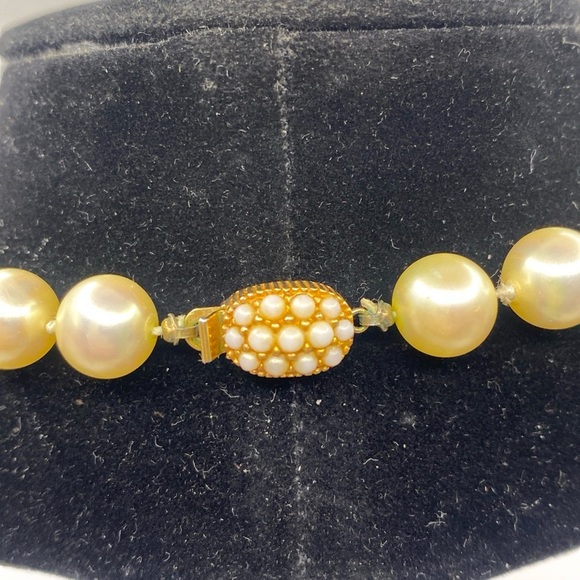 Vintage Ciner 1960's Hand Knotted Japanese Faux Pearl Necklace 18” - Picture 3 of 7